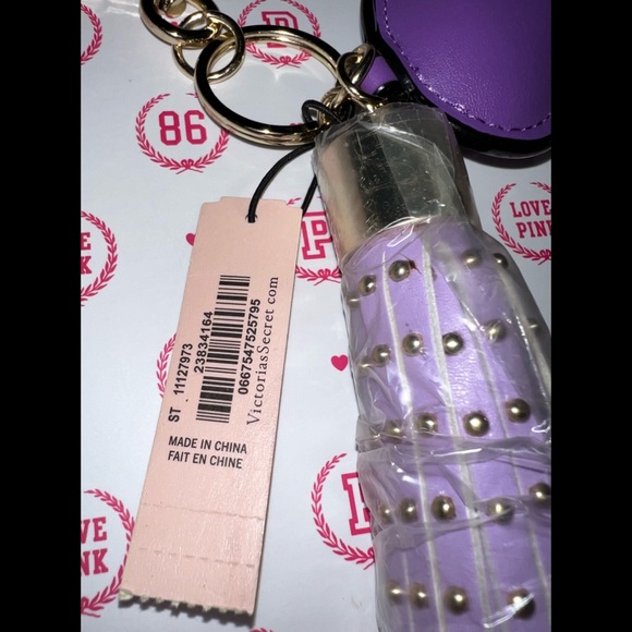 💜NWT Victoria’s Secret studded tassel keychain💜 - Picture 7 of 7